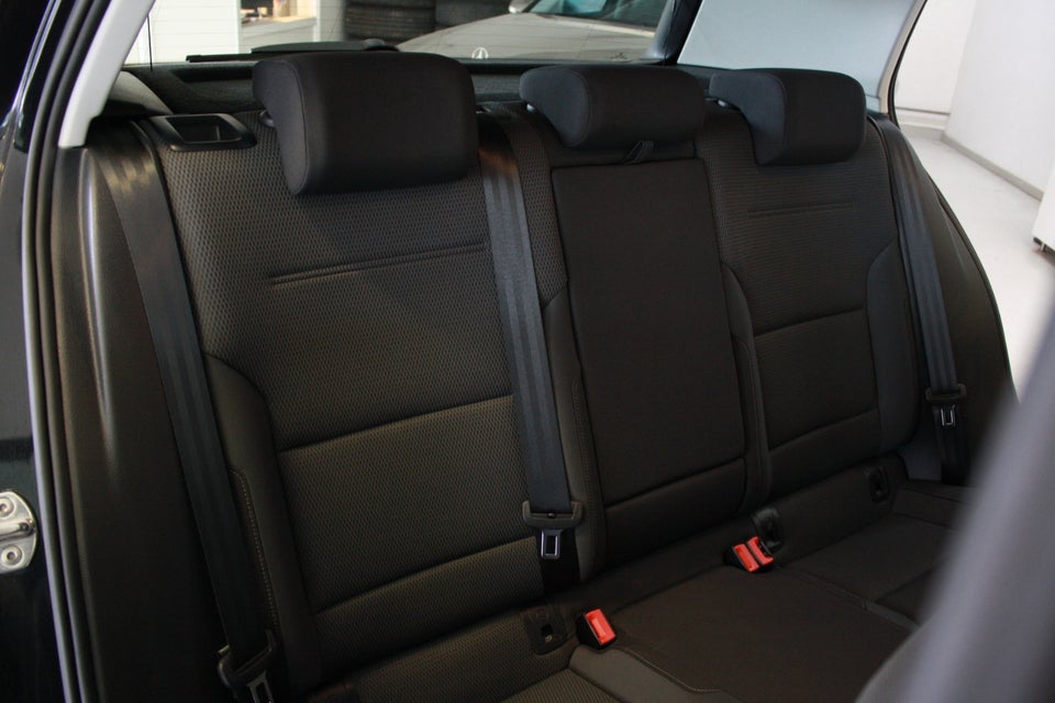 VW Golf VII 1,5 TSi 130 Comfortline DSG 5d