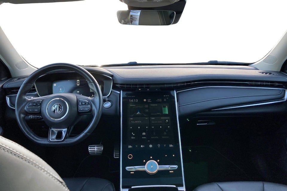 MG Marvel R Luxury 5d