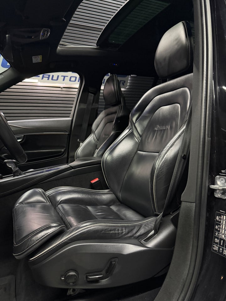 Volvo XC90 2,0 D5 235 R-Design aut. AWD 7prs 5d