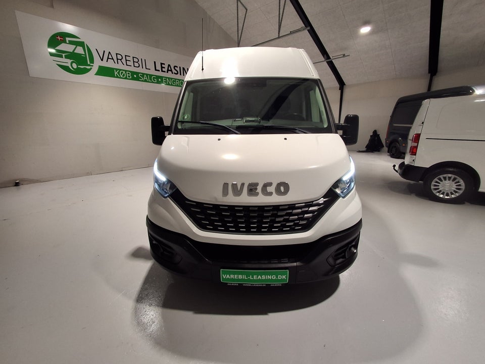 Iveco Daily 2,3 35S16 16m³ Van AG8