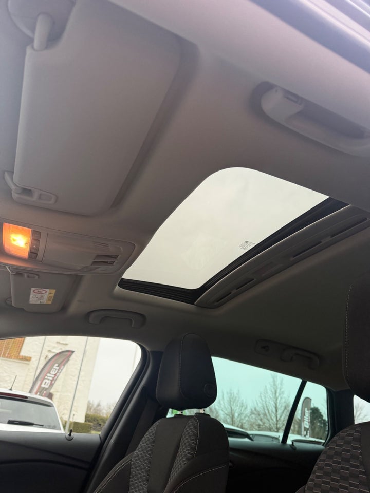 Opel Astra 1,6 T 200 Innovation Sports Tourer 5d