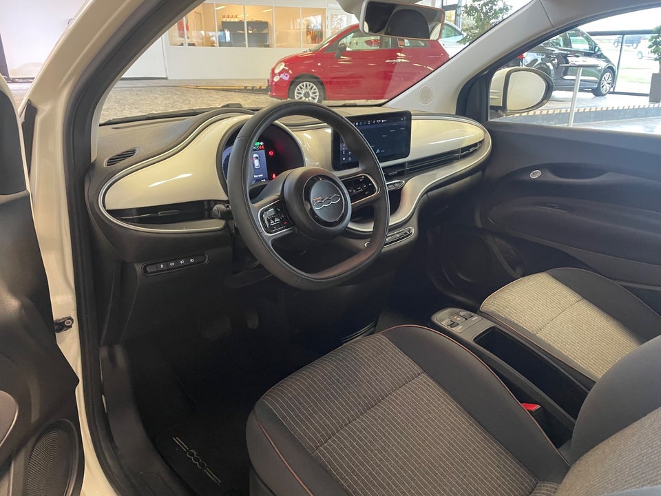 Fiat 500e 42 Icon Cabrio 2d