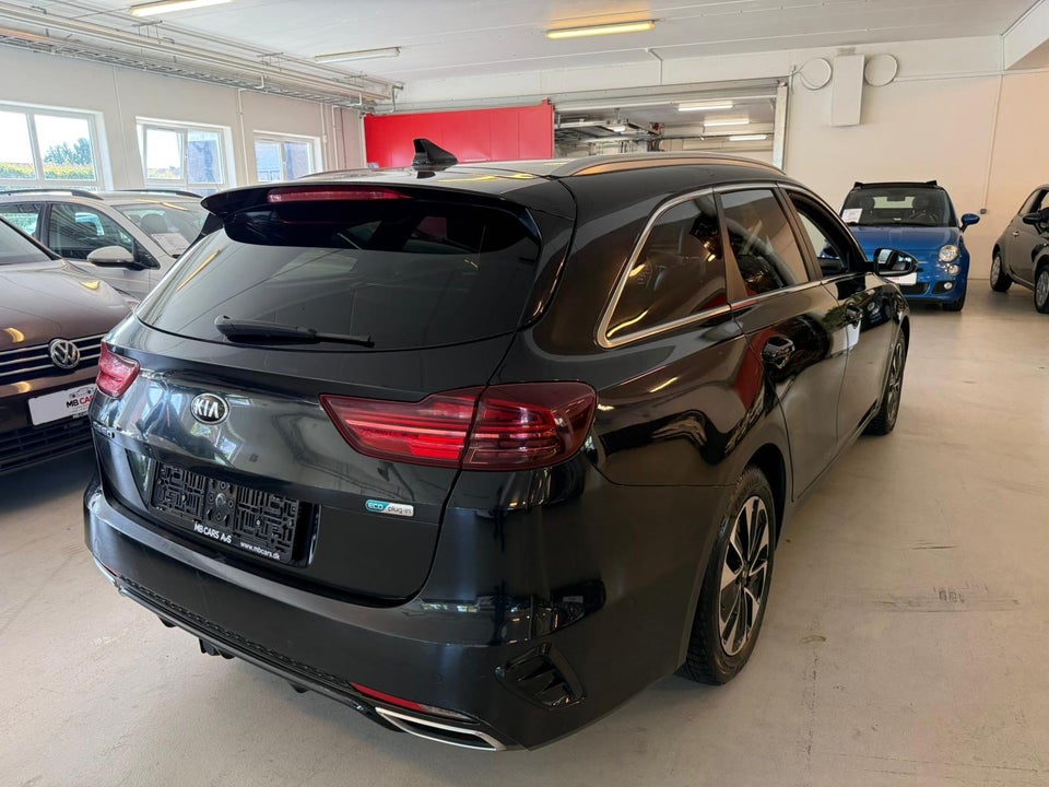 Kia Ceed 1,6 PHEV Upgrade Intro SW DCT 5d