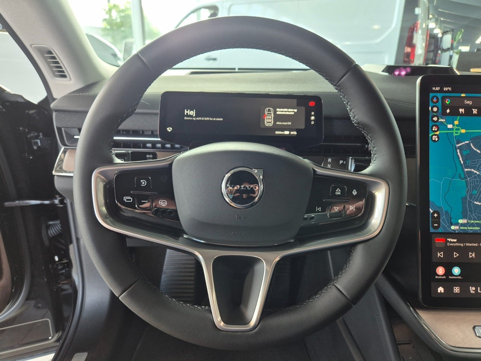 Volvo ES90 Extended Range Plus 4d