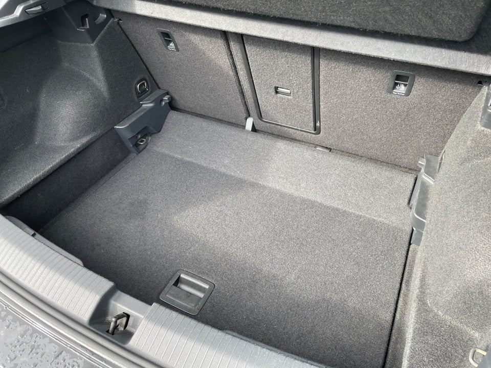 VW T-Roc 1,0 TSi 115 Style 5d