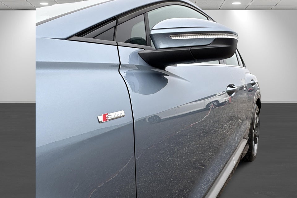 Audi Q4 e-tron 40 Attitude 5d