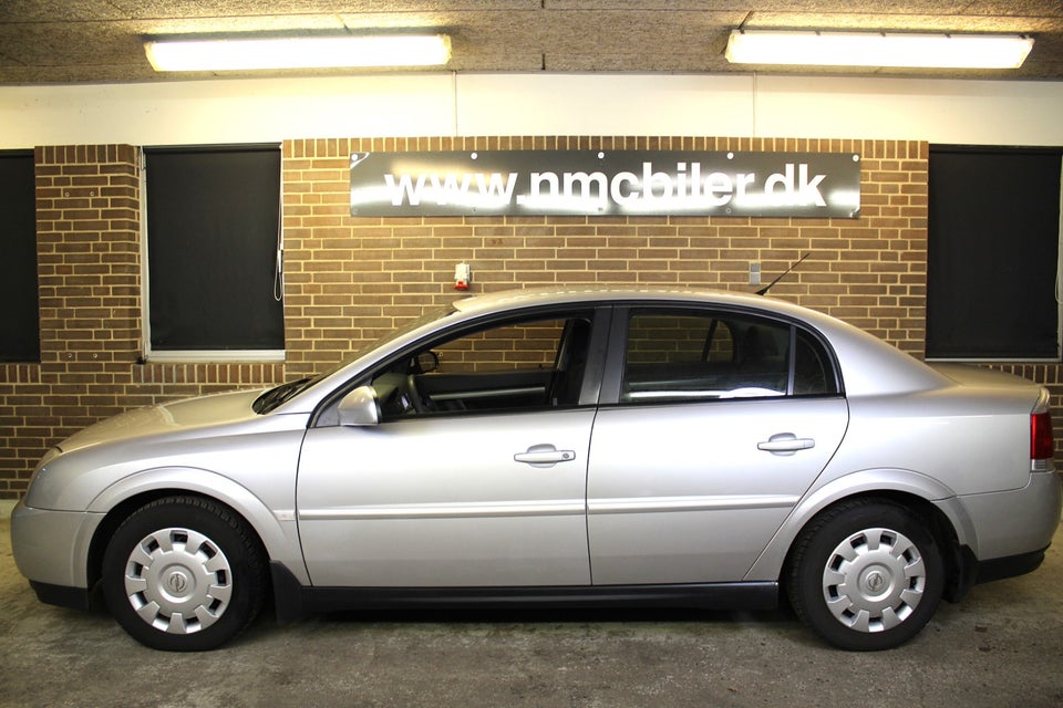 Opel Vectra 1,8 16V Comfort 4d