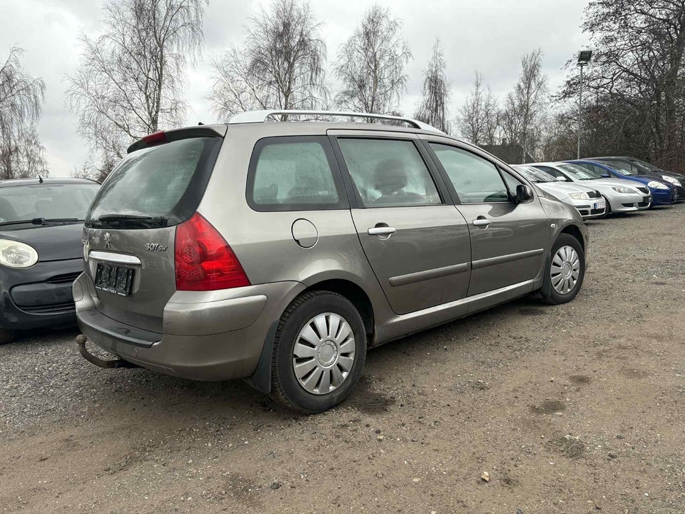 Peugeot 307 2,0 T6 5d
