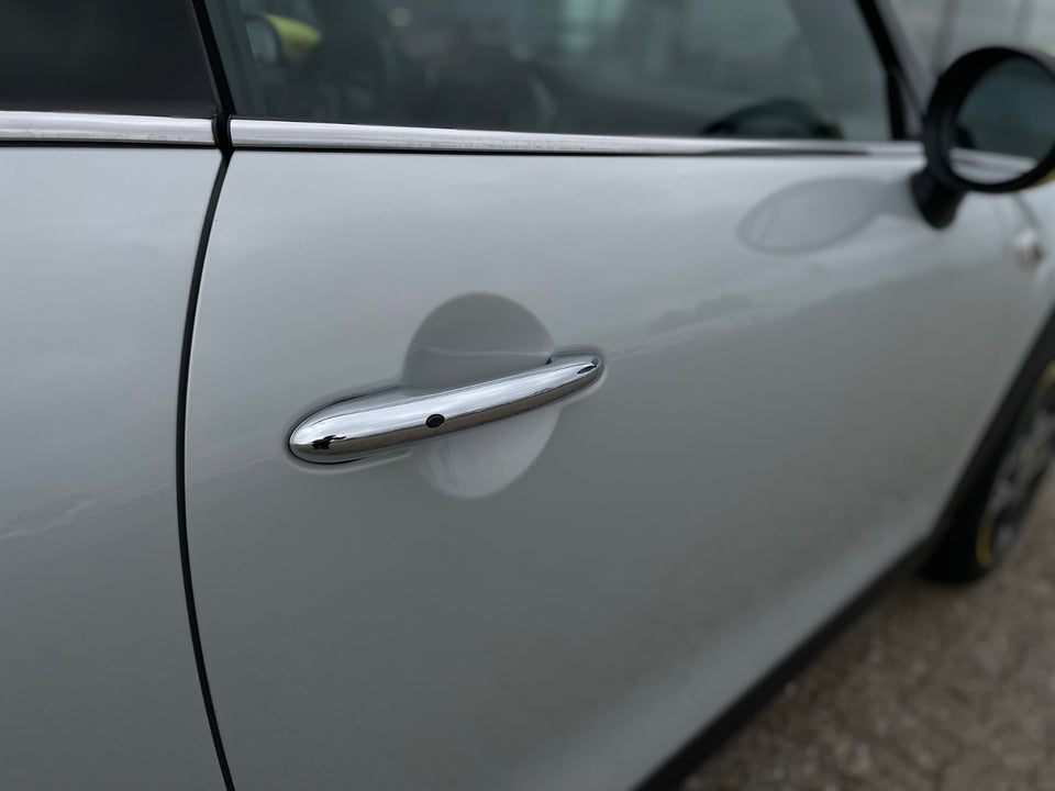 MINI Cooper SE Trim L 3d