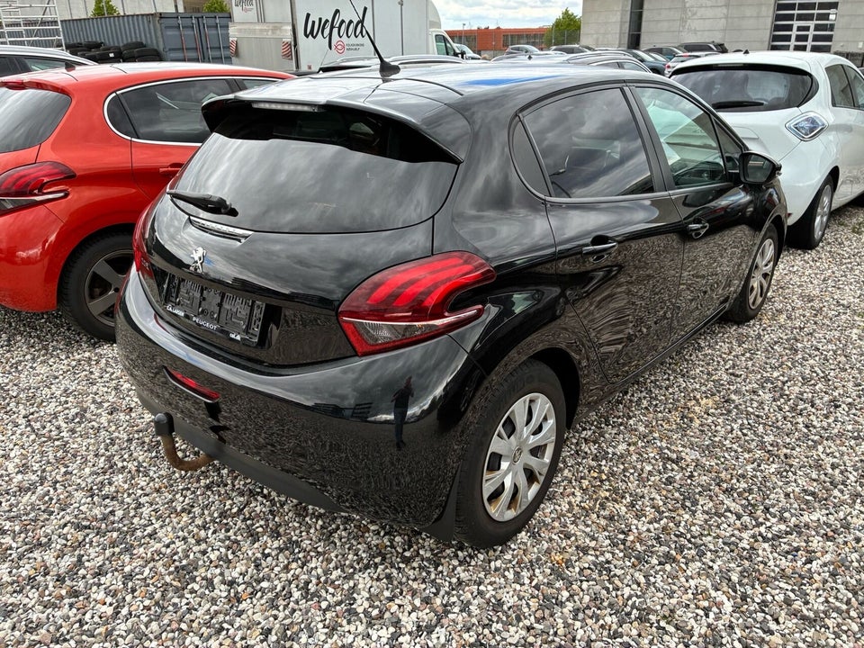 Peugeot 208 1,6 BlueHDi 100 Envy 5d