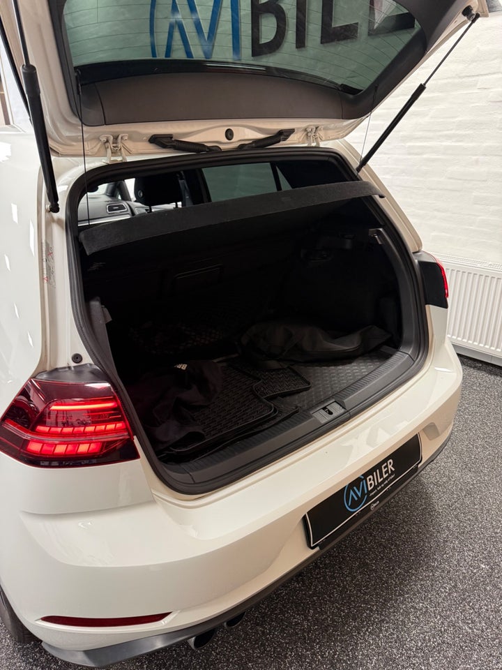 VW Golf VII 1,4 GTE DSG 5d