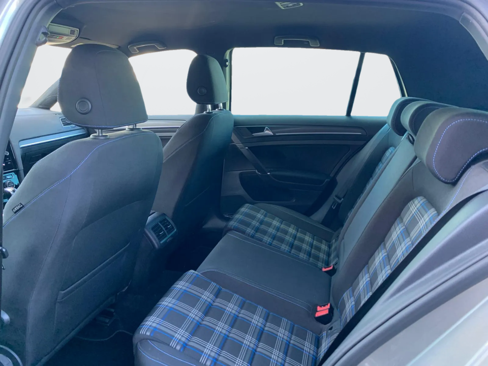 VW Golf VII 1,4 GTE DSG 5d