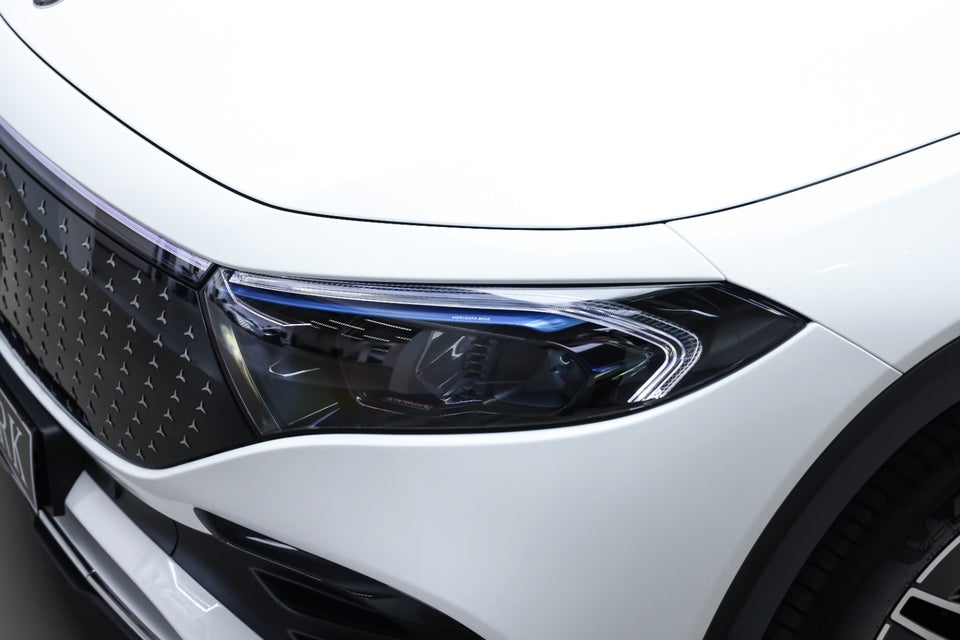 Mercedes EQB250+ AMG Advance 5d