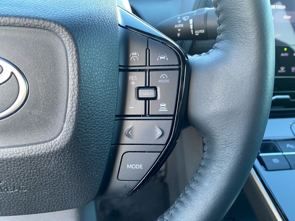 Toyota bZ4X Executive 5d