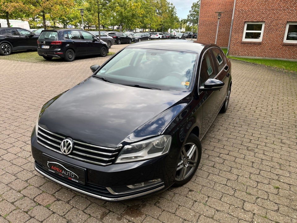 VW Passat 2,0 TDi 140 Highline DSG BMT 4d