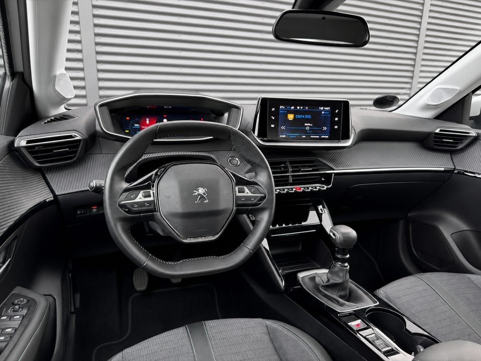 Peugeot 208 1,2 PureTech 100 Allure Sky 5d