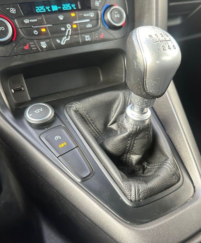 Ford Focus 1,5 EcoBlue ST-Line stc. 5d