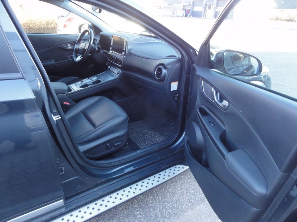 Hyundai Kona 64 EV Premium 5d