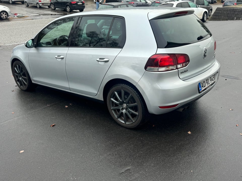 VW Golf VI 2,0 TDi 140 Highline 5d