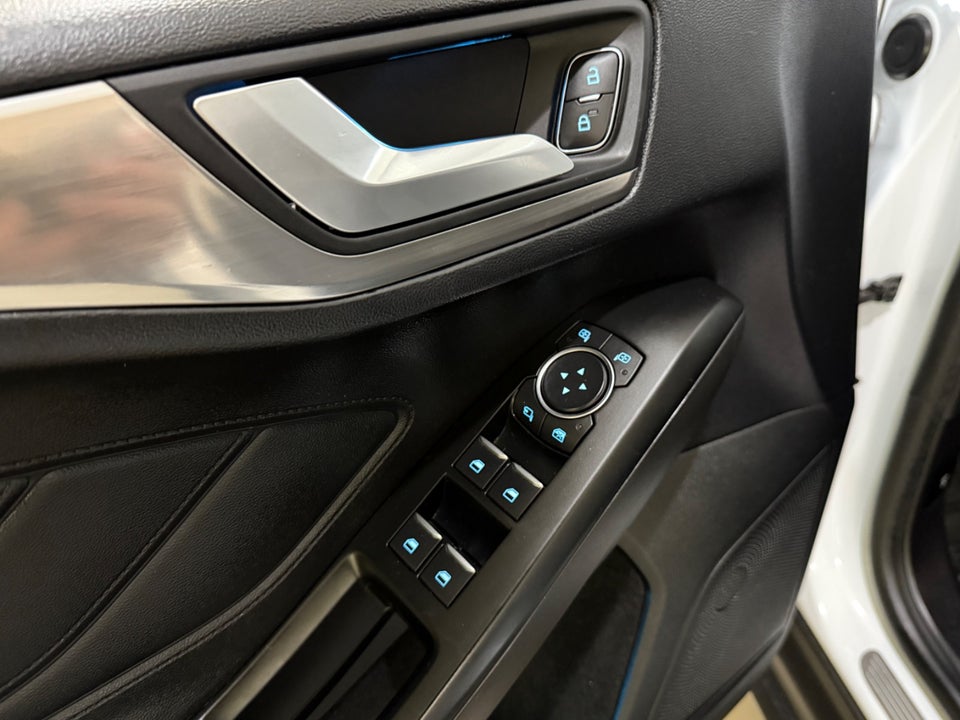 Ford Focus 1,5 EcoBlue Titanium Business stc. Van 5d