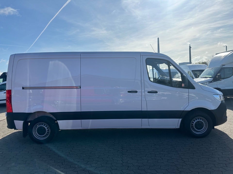 Mercedes Sprinter 215 2,0 CDi A2 Kassevogn aut. FWD