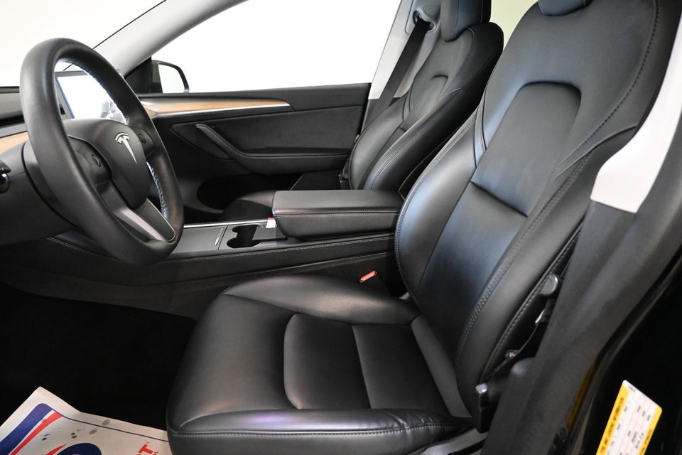 Tesla Model Y Long Range AWD 5d