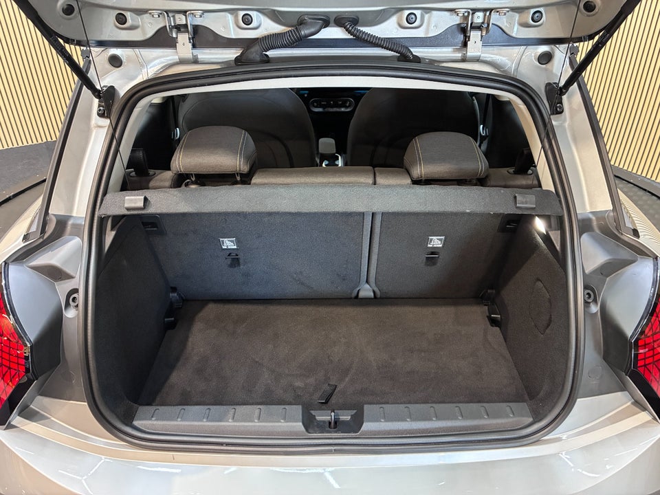 MINI Cooper E Favoured Trim L 3d