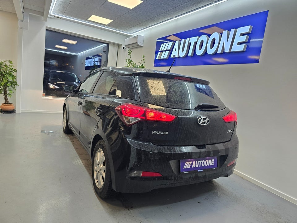 Hyundai i20 1,25 Passion 5d