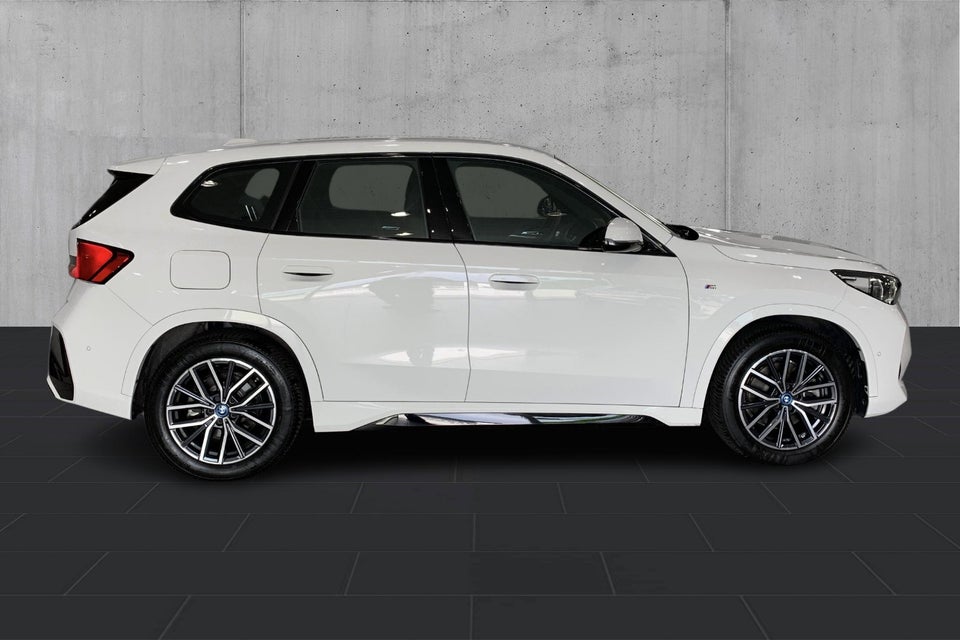 BMW iX1 xDrive30 M-Sport 5d