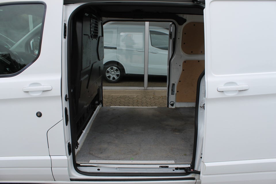 Ford Transit Custom 340L 2,0 TDCi 170 Limited aut.