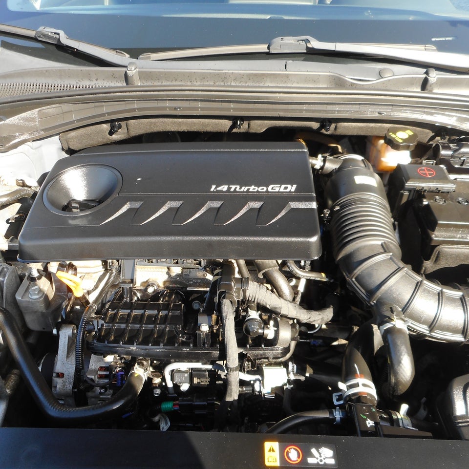 Hyundai i30 1,4 T-GDi Trend stc. DCT 5d