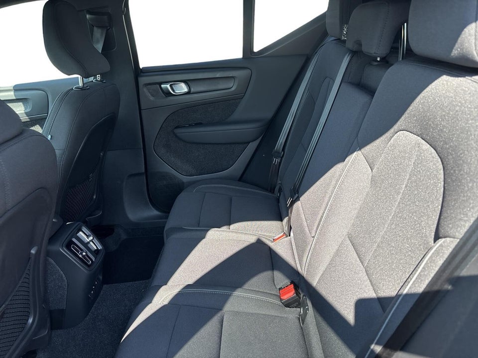Volvo EX40 Extended Range Core 5d