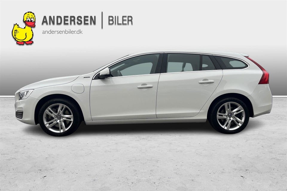 Volvo V60 2,4 D6 Plug-in Momentum aut. AWD 5d