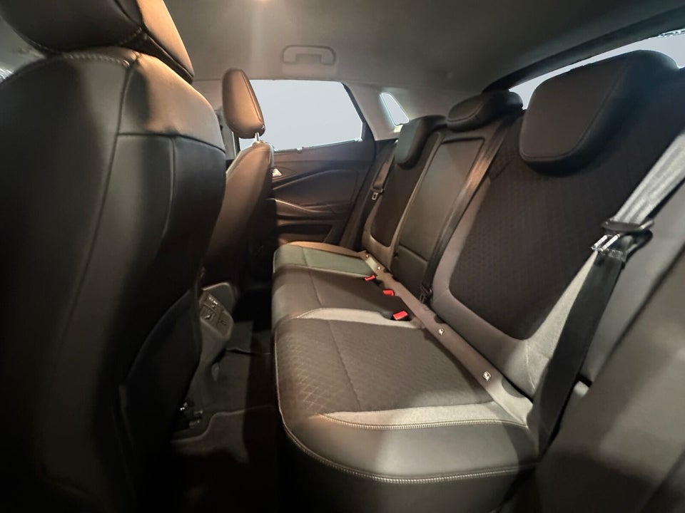 Opel Grandland X 1,6 Hybrid Ultimate aut. 5d