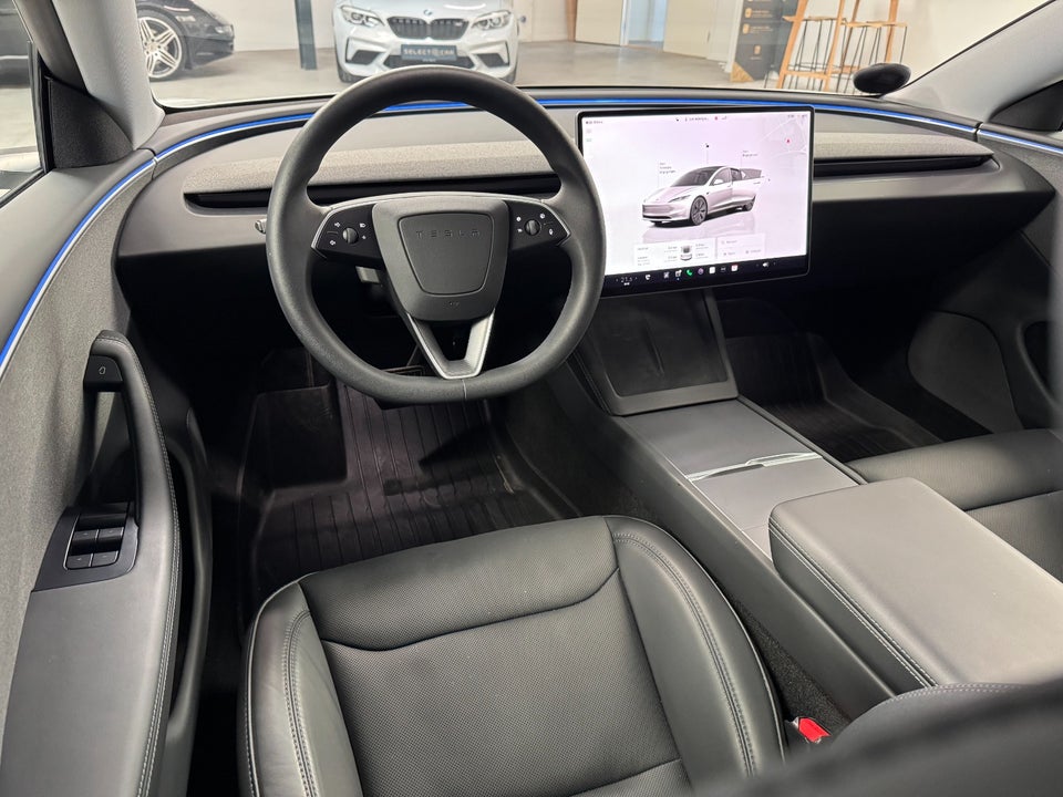 Tesla Model 3 RWD 4d
