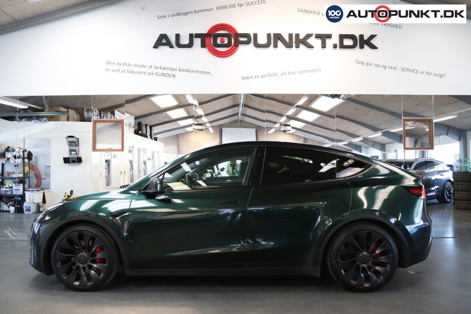 Tesla Model Y Performance AWD 5d