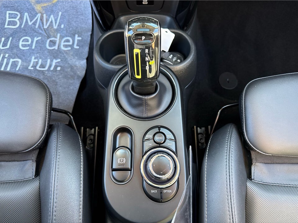 MINI Cooper SE Classic Trim 3d