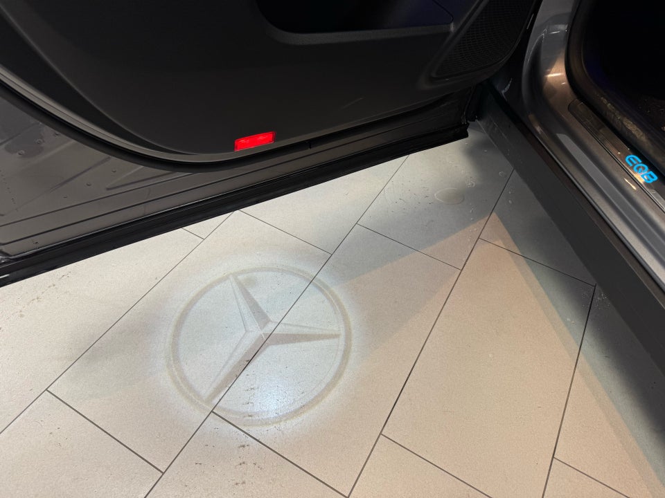 Mercedes EQB300 AMG Line 4Matic 5d