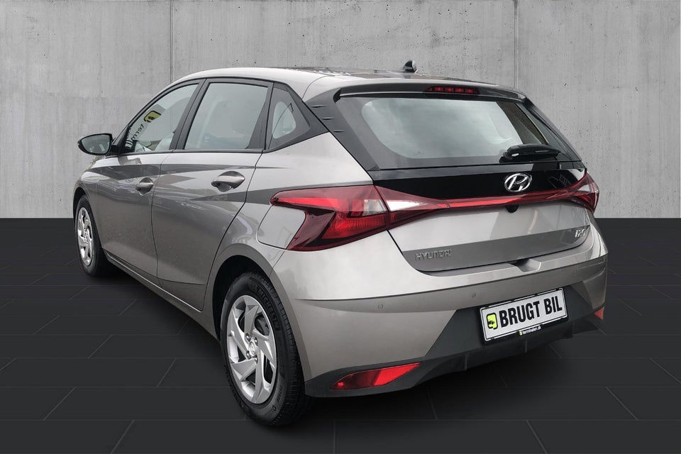 Hyundai i20 1,0 T-GDi Essential DCT 5d