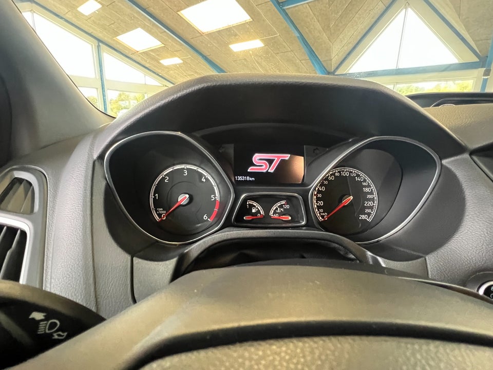 Ford Focus 2,0 TDCi 185 ST2 stc. 5d