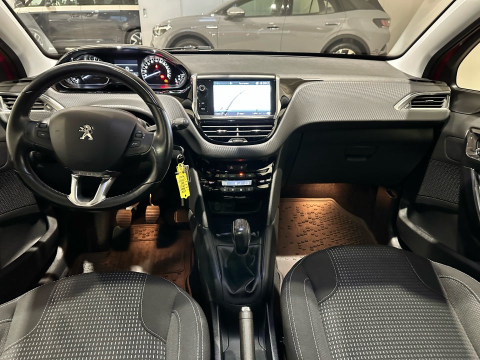 Peugeot 208 1,5 BlueHDi 100 Infinity Sky 5d