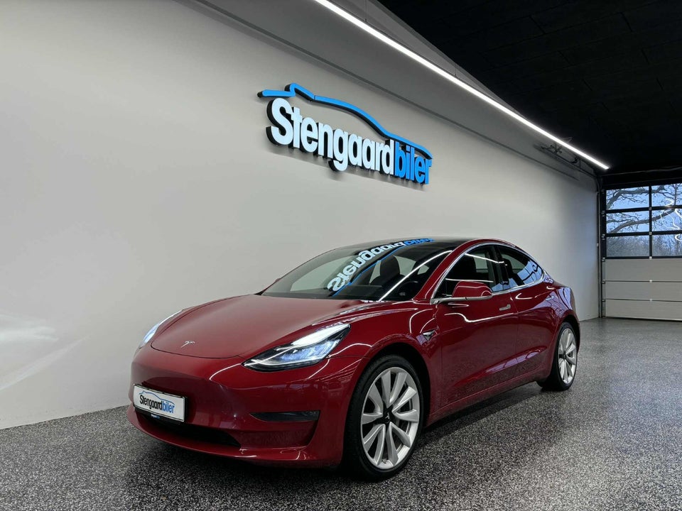 Tesla Model 3 Long Range AWD 4d