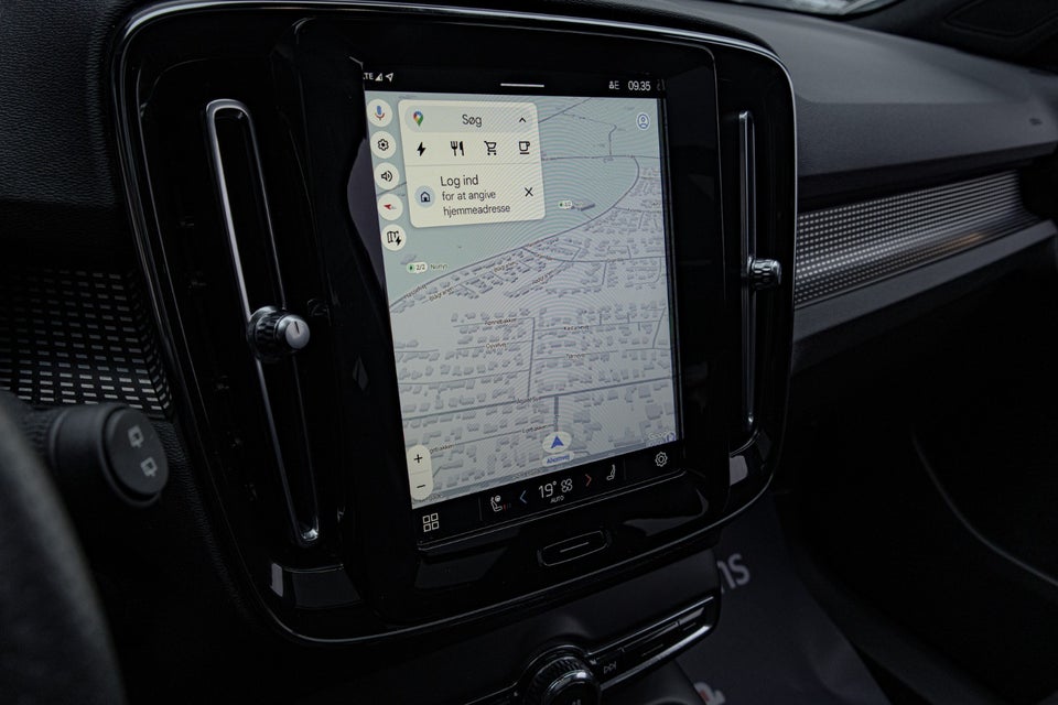 Volvo XC40 P8 ReCharge Twin Pro 5d