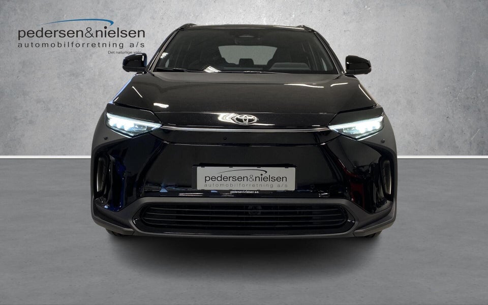 Toyota bZ4X 73 Executive 5d