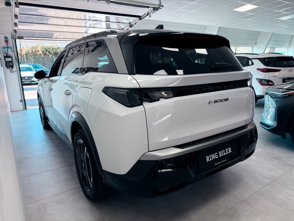 Peugeot e-5008 77 GT Pack 7prs 5d