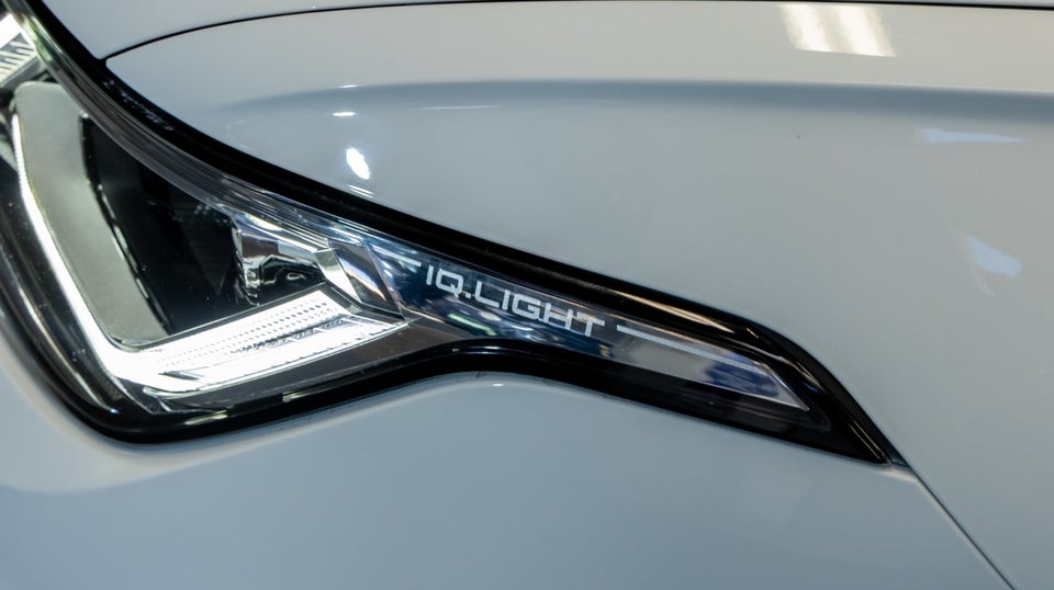 VW Tiguan 1,4 eHybrid Elegance DSG 5d