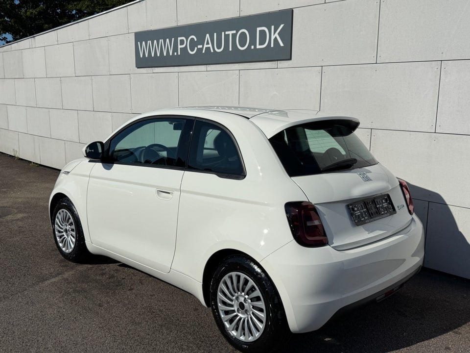 Fiat 500e 42 Icon 3d
