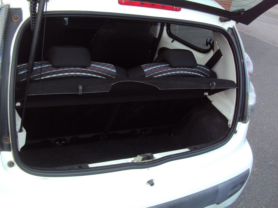 Citroën C1 1,0i Seduction Clim 5d