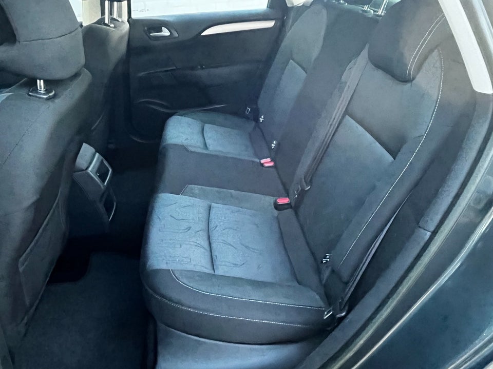 Citroën C4 1,6 e-HDi 112 Seduction 5d