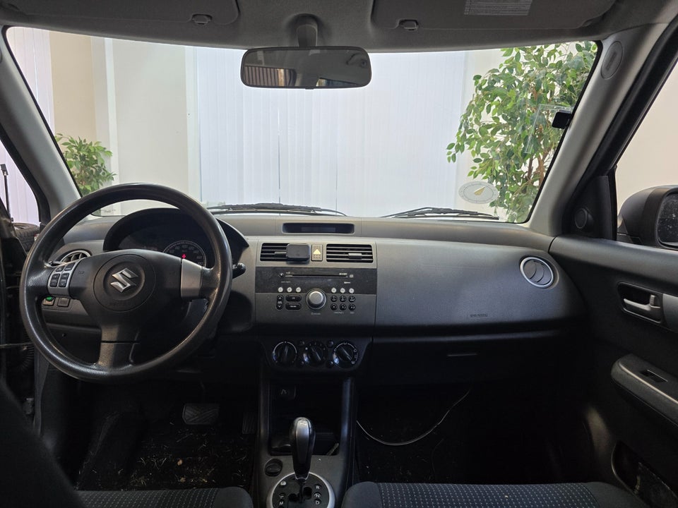 Suzuki Swift 1,3 GL-A aut. 3d